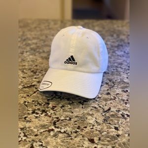 Brand New adidas Aeroready women’s baseball hat